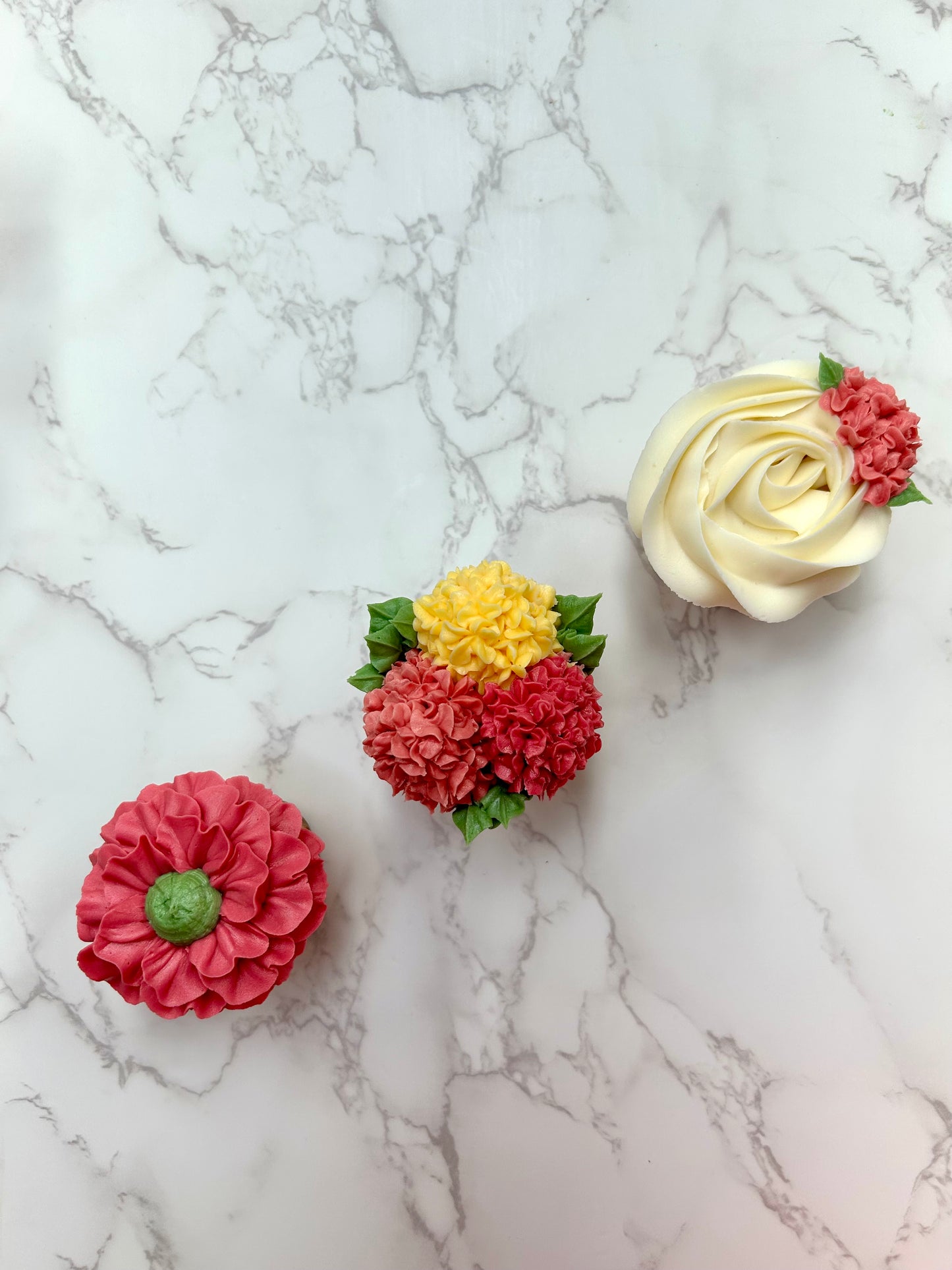Buttercream Blooms: A Floral Cupcake Decorating Workshop